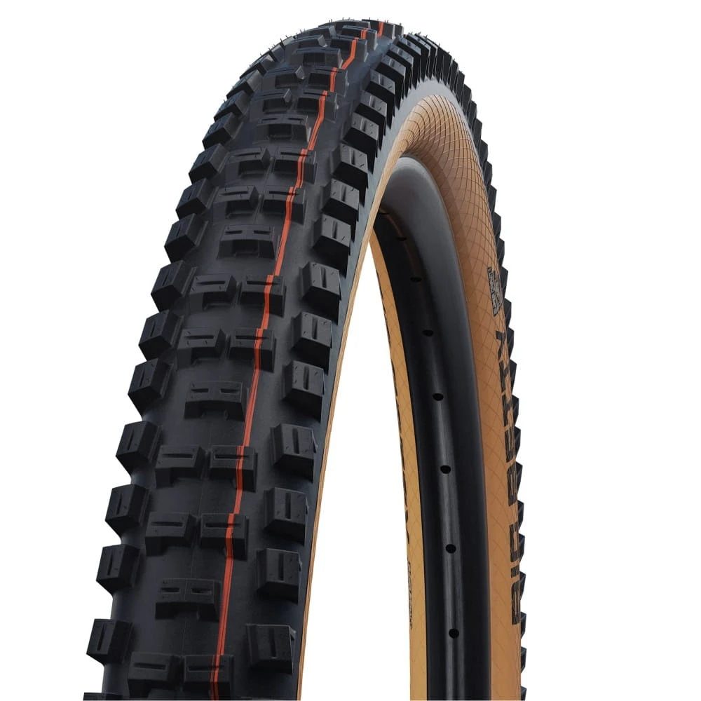 Schwalbe Big Betty 27.5x2.40 Inch - Super Gravity SnakeSkin Addix Soft - Klassieke Huid 1 Schwalbe Big Betty 27.5x2.40 Inch - Super Gravity SnakeSkin Addix Soft - Klassieke Huid